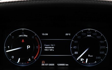 Land Rover Range Rover IV рестайлинг, 2015 год, 5 350 000 рублей, 13 фотография