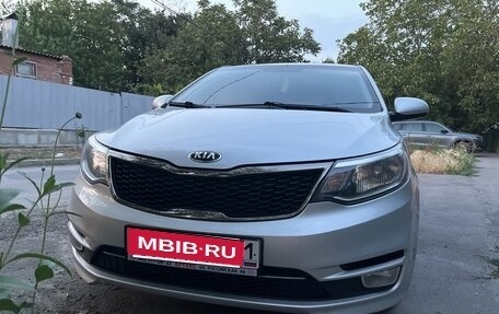 KIA Rio III рестайлинг, 2016 год, 1 100 000 рублей, 1 фотография