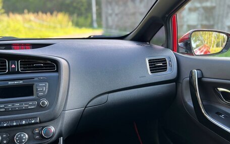 KIA cee'd GT II, 2014 год, 1 300 000 рублей, 18 фотография