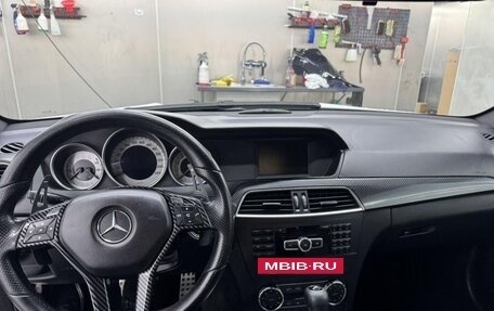 Mercedes-Benz C-Класс, 2012 год, 1 100 000 рублей, 7 фотография