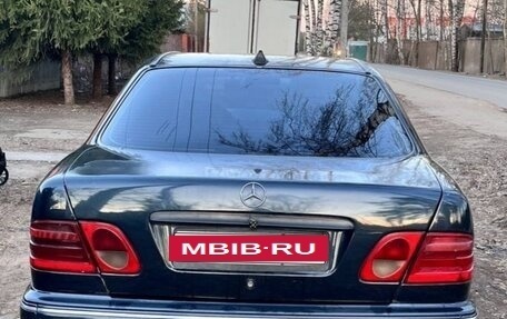 Mercedes-Benz E-Класс, 1999 год, 330 000 рублей, 2 фотография