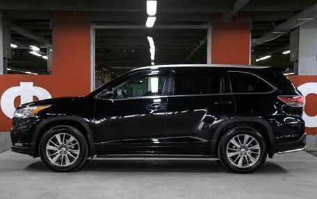 Toyota Highlander III, 2015 год, 2 498 000 рублей, 8 фотография
