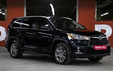 Toyota Highlander III, 2015 год, 2 498 000 рублей, 3 фотография