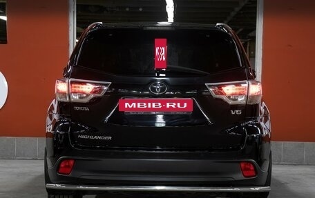 Toyota Highlander III, 2015 год, 2 498 000 рублей, 6 фотография