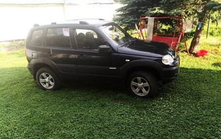 Chevrolet Niva I рестайлинг, 2014 год, 650 000 рублей, 1 фотография