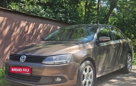 Volkswagen Jetta VI, 2012 год, 870 000 рублей, 1 фотография