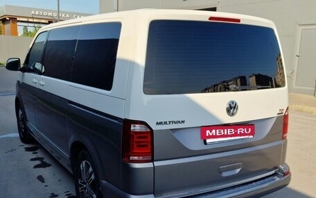 Volkswagen Multivan T6 рестайлинг, 2017 год, 4 500 000 рублей, 6 фотография