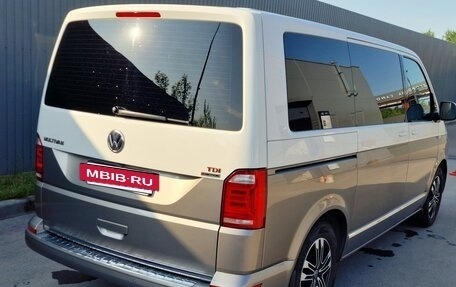 Volkswagen Multivan T6 рестайлинг, 2017 год, 4 500 000 рублей, 4 фотография