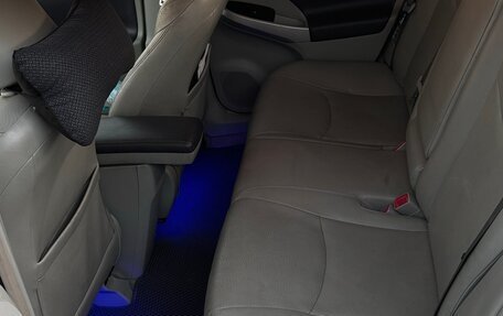 Toyota Prius, 2010 год, 1 250 000 рублей, 2 фотография