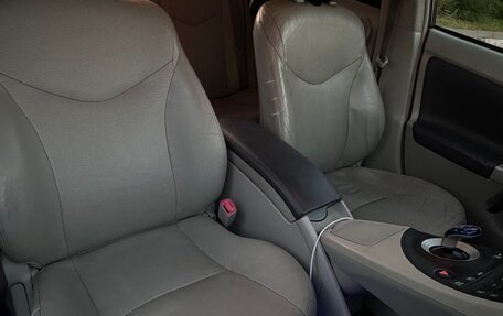 Toyota Prius, 2010 год, 1 250 000 рублей, 6 фотография