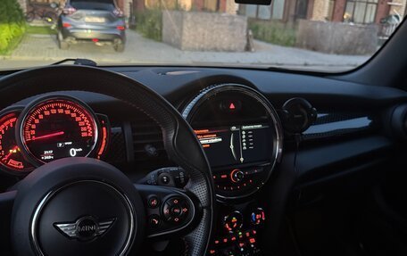 MINI Hatch, 2017 год, 2 350 000 рублей, 8 фотография