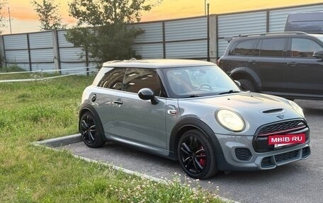 MINI Hatch, 2017 год, 2 350 000 рублей, 3 фотография