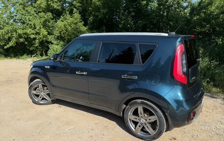 KIA Soul II рестайлинг, 2017 год, 1 650 000 рублей, 2 фотография