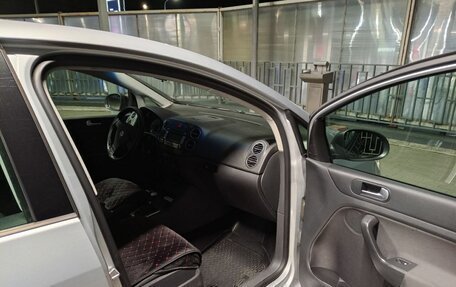 Volkswagen Golf Plus I, 2007 год, 690 000 рублей, 18 фотография