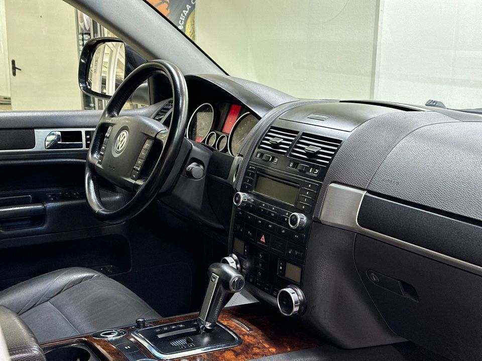 Volkswagen Touareg, 2010 год, 1 249 000 рублей, 13 фотография