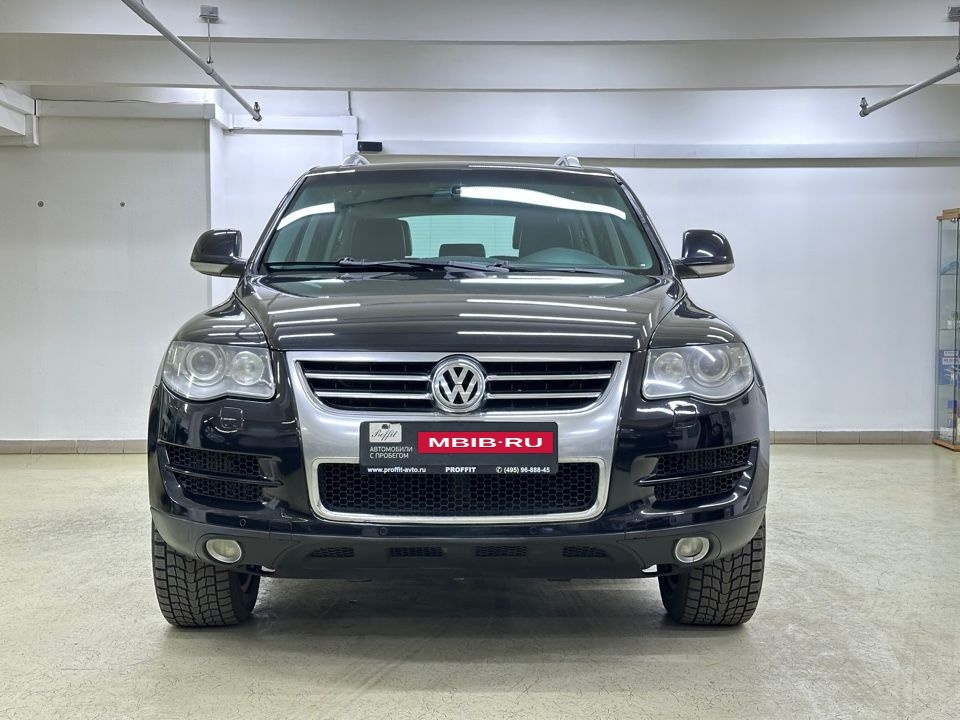 Volkswagen Touareg, 2010 год, 1 249 000 рублей, 2 фотография