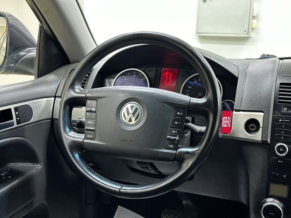 Volkswagen Touareg, 2010 год, 1 249 000 рублей, 12 фотография