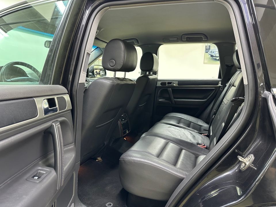 Volkswagen Touareg, 2010 год, 1 249 000 рублей, 17 фотография