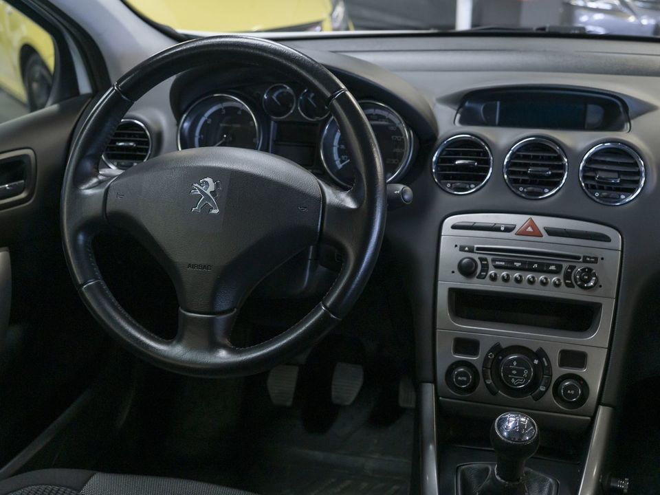 Peugeot 308, 2011 год, 429 000 рублей, 12 фотография
