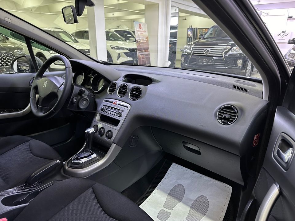 Peugeot 308, 2012 год, 649 000 рублей, 14 фотография