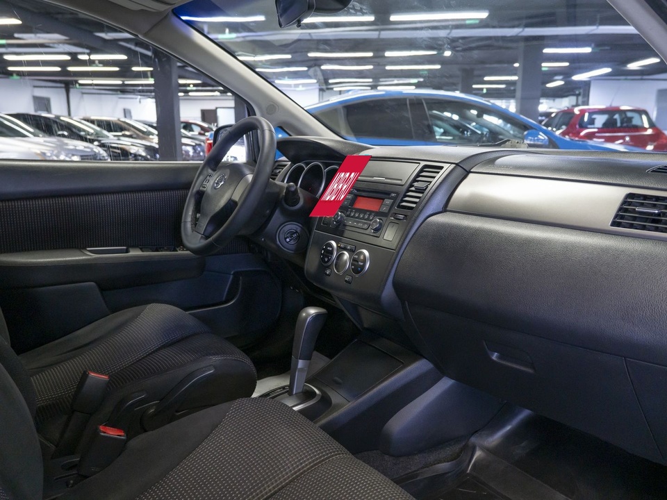 Nissan Tiida, 2013 год, 749 000 рублей, 9 фотография
