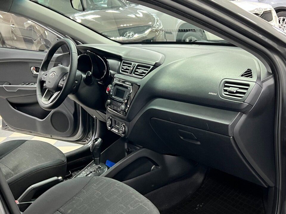 KIA Rio, 2011 год, 699 000 рублей, 17 фотография