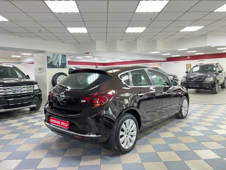 Opel Astra, 2013 год, 749 000 рублей, 2 фотография