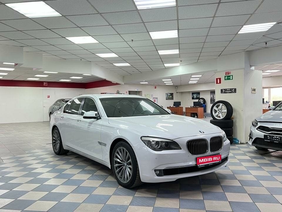 BMW 7 серия, 2011 год, 2 049 000 рублей, 5 фотография