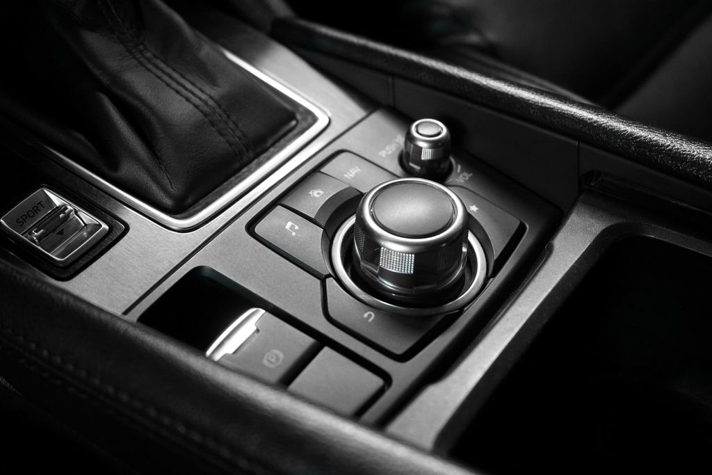 Mazda 6, 2015 год, 1 499 000 рублей, 8 фотография