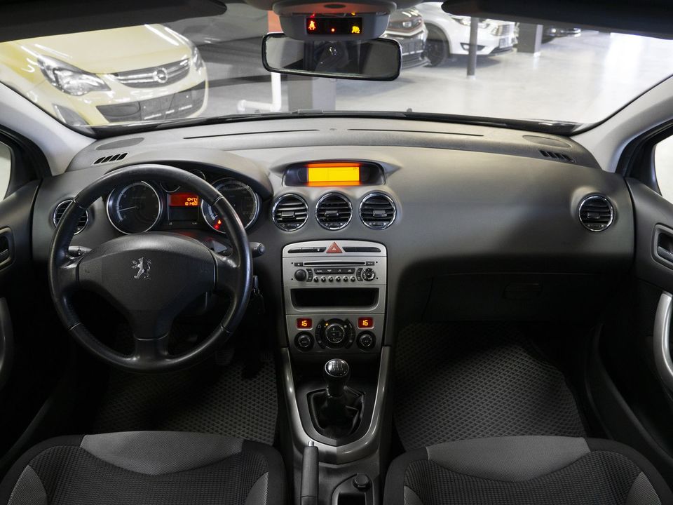 Peugeot 308, 2010 год, 399 000 рублей, 11 фотография