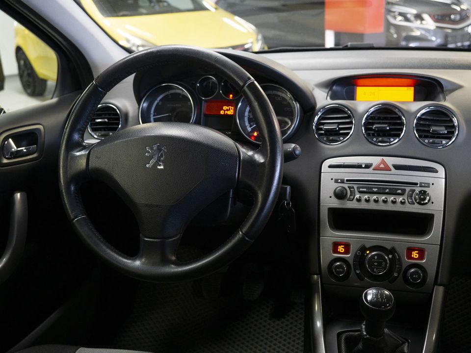 Peugeot 308, 2010 год, 399 000 рублей, 10 фотография