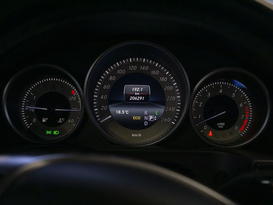 Mercedes-Benz E-Класс, 2015 год, 2 249 000 рублей, 14 фотография