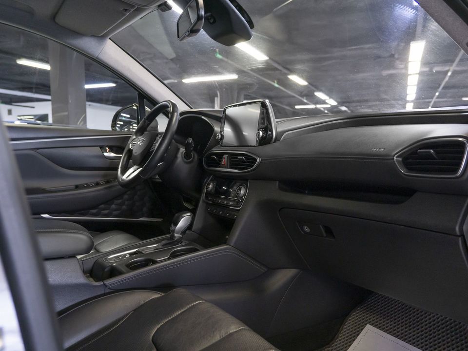 Hyundai Santa Fe, 2019 год, 2 349 000 рублей, 18 фотография