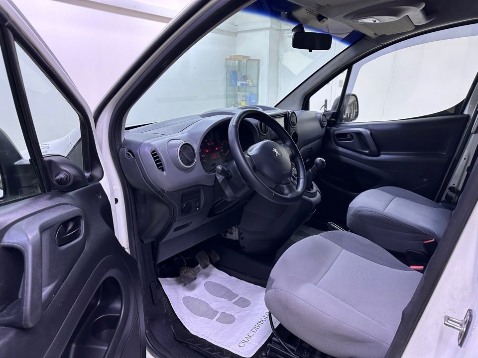 Peugeot Partner, 2013 год, 749 000 рублей, 7 фотография