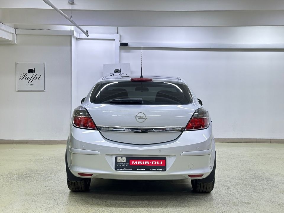 Opel Astra GTC, 2010 год, 669 000 рублей, 5 фотография
