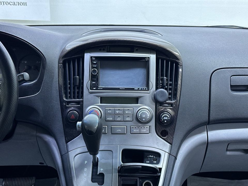 Hyundai Grand Starex, 2011 год, 1 340 000 рублей, 10 фотография