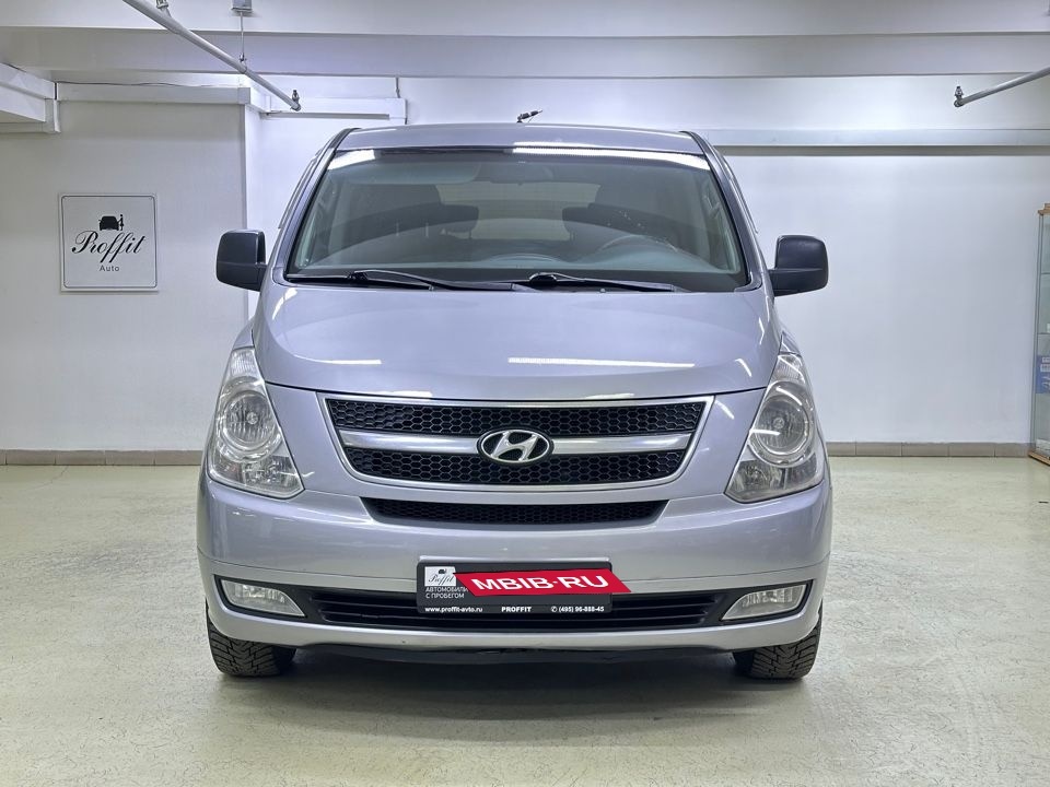 Hyundai Grand Starex, 2011 год, 1 340 000 рублей, 2 фотография