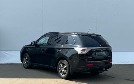 Mitsubishi Outlander III рестайлинг 3, 2012 год, 985 000 рублей, 6 фотография