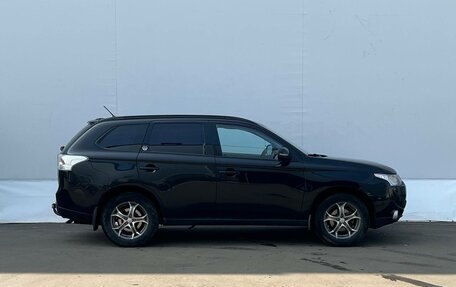 Mitsubishi Outlander III рестайлинг 3, 2012 год, 985 000 рублей, 5 фотография
