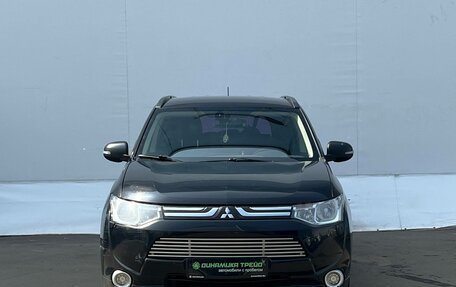 Mitsubishi Outlander III рестайлинг 3, 2012 год, 985 000 рублей, 2 фотография