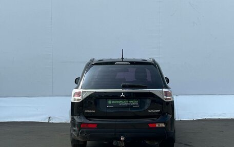 Mitsubishi Outlander III рестайлинг 3, 2012 год, 985 000 рублей, 7 фотография