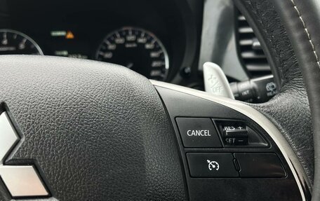Mitsubishi Outlander III рестайлинг 3, 2012 год, 985 000 рублей, 12 фотография