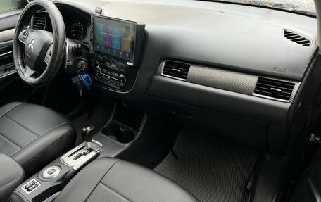 Mitsubishi Outlander III рестайлинг 3, 2012 год, 985 000 рублей, 14 фотография