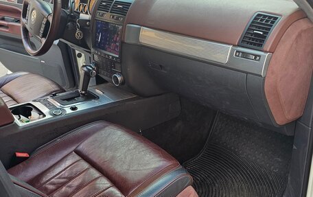 Volkswagen Touareg III, 2008 год, 1 350 000 рублей, 16 фотография