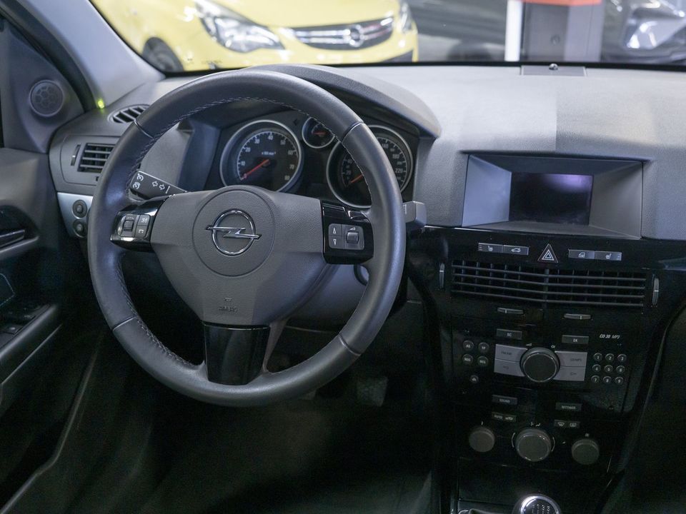 Opel Astra, 2008 год, 649 000 рублей, 11 фотография