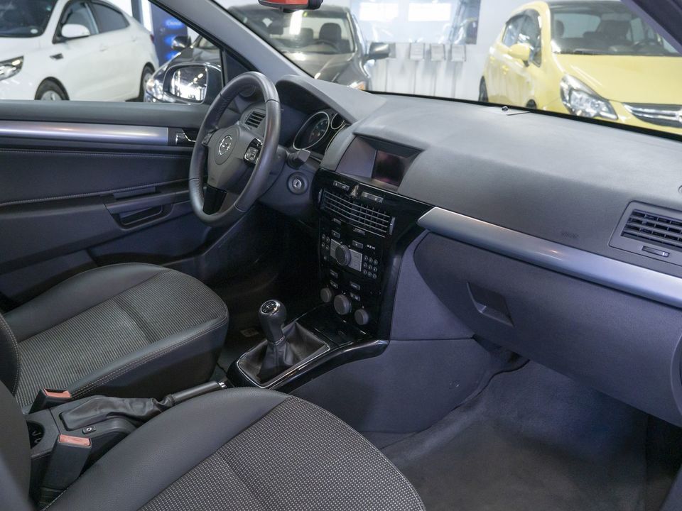Opel Astra, 2008 год, 649 000 рублей, 18 фотография