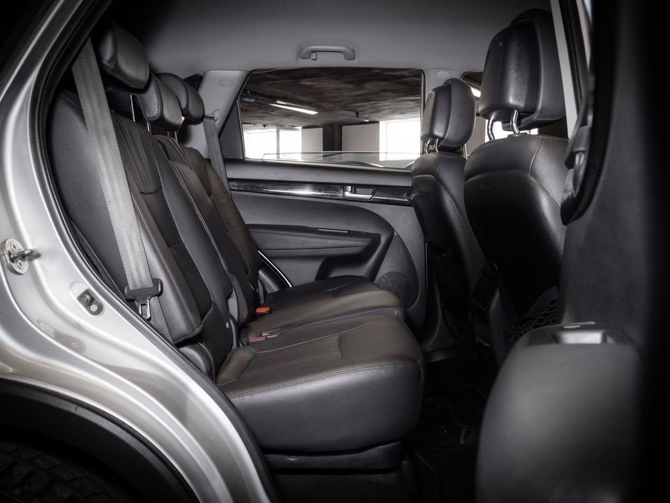 KIA Sorento, 2015 год, 1 499 000 рублей, 25 фотография