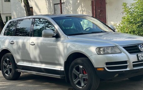 Volkswagen Touareg III, 2003 год, 990 000 рублей, 2 фотография