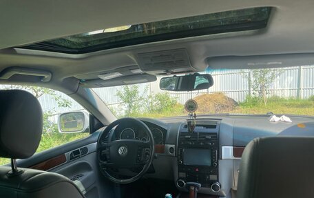 Volkswagen Touareg III, 2003 год, 990 000 рублей, 6 фотография