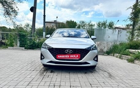 Hyundai Solaris II рестайлинг, 2021 год, 1 450 000 рублей, 3 фотография